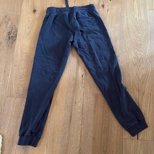 Lululemon navy joggers. Size 8 good used condition.